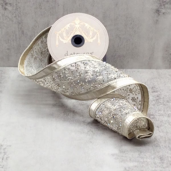 Ruban velours soie métallique centre fleuri bijoux clairs platine 10 cm x 4,5 m