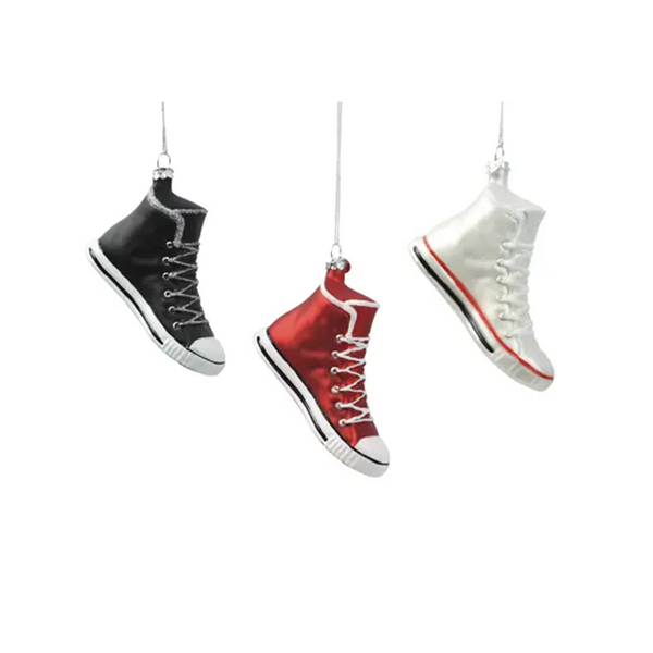 Ornement soulier sportif en verre