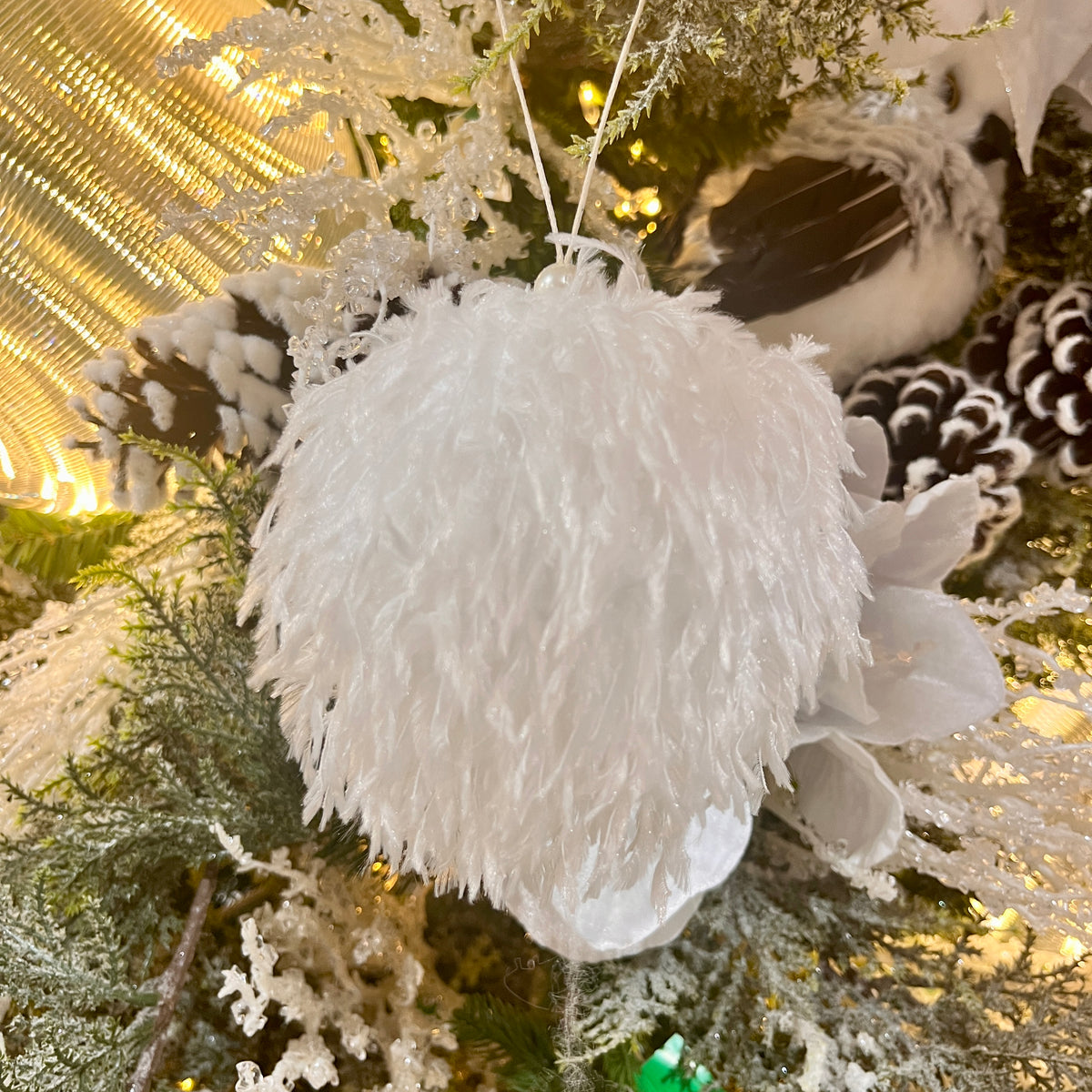 Boule de neige blanche 4.5"