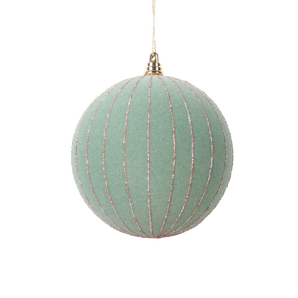 Boule velour vert pâle 4,7"