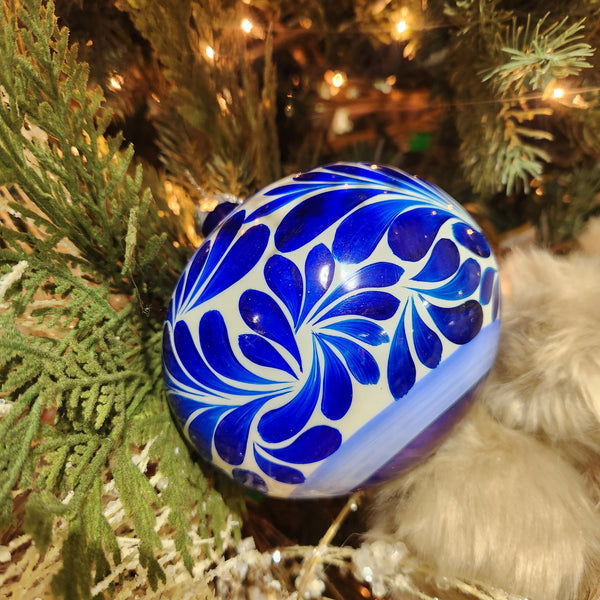 Boule en verre éventail bleu et blanc 4"
