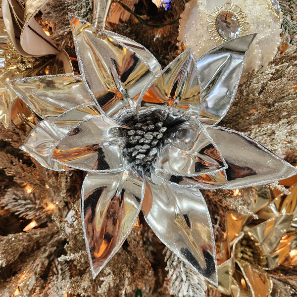 Tige de poinsettia métallisé argent 22"