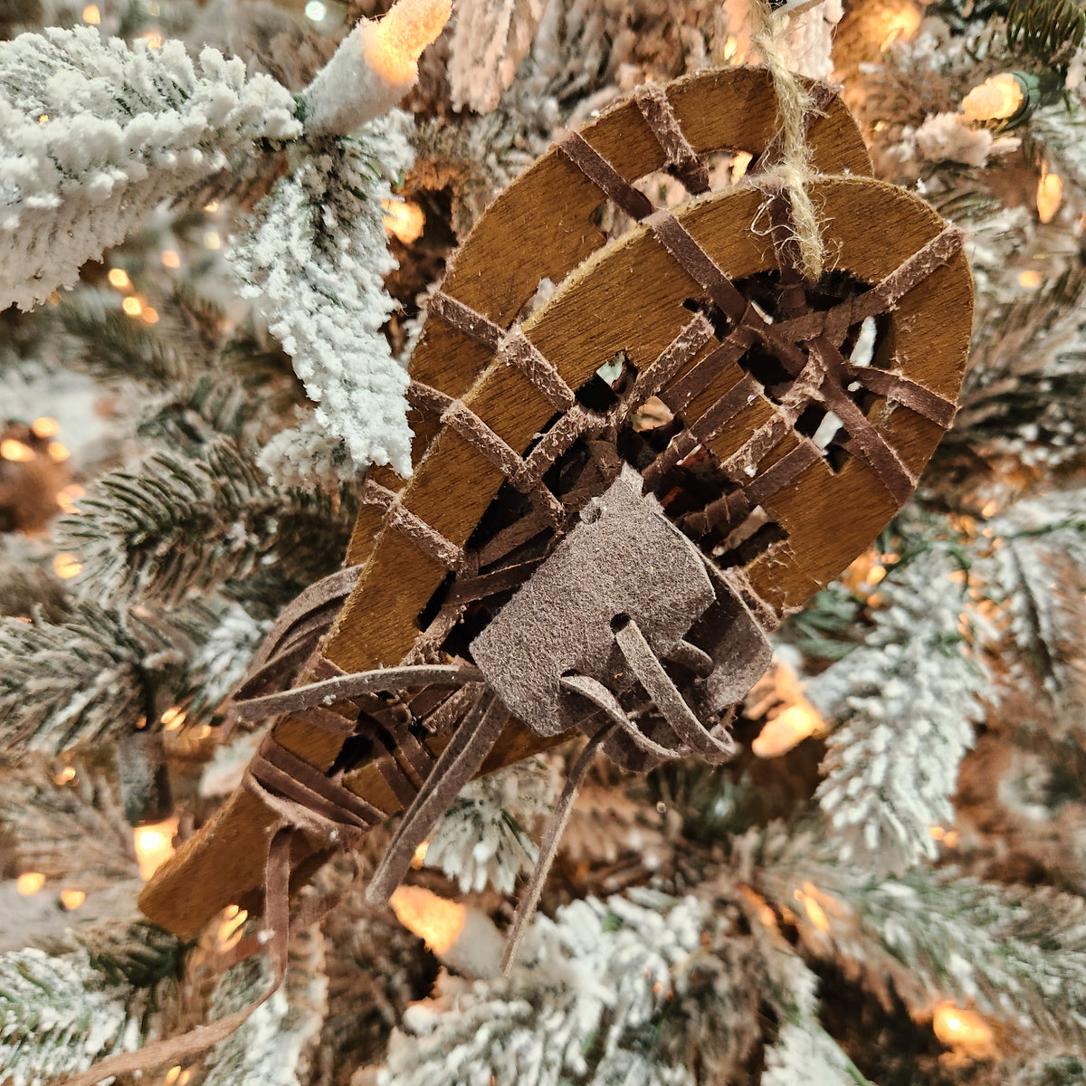 Raquette de neige en bois brun et naturel 8"