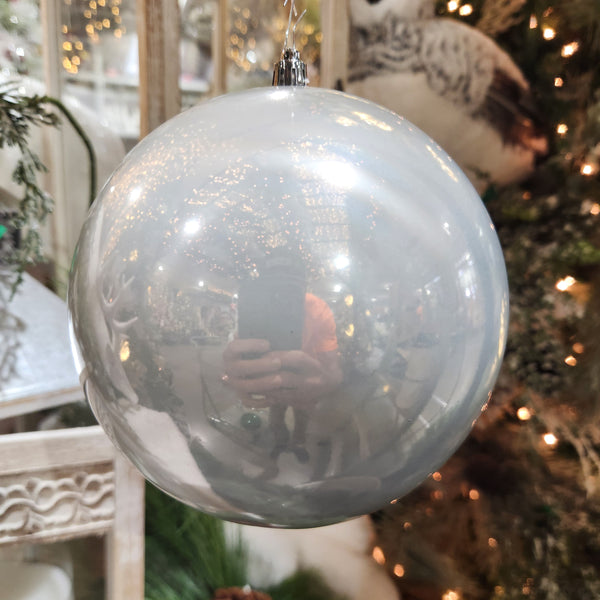 Boule en plastique sans joint argentée 6"