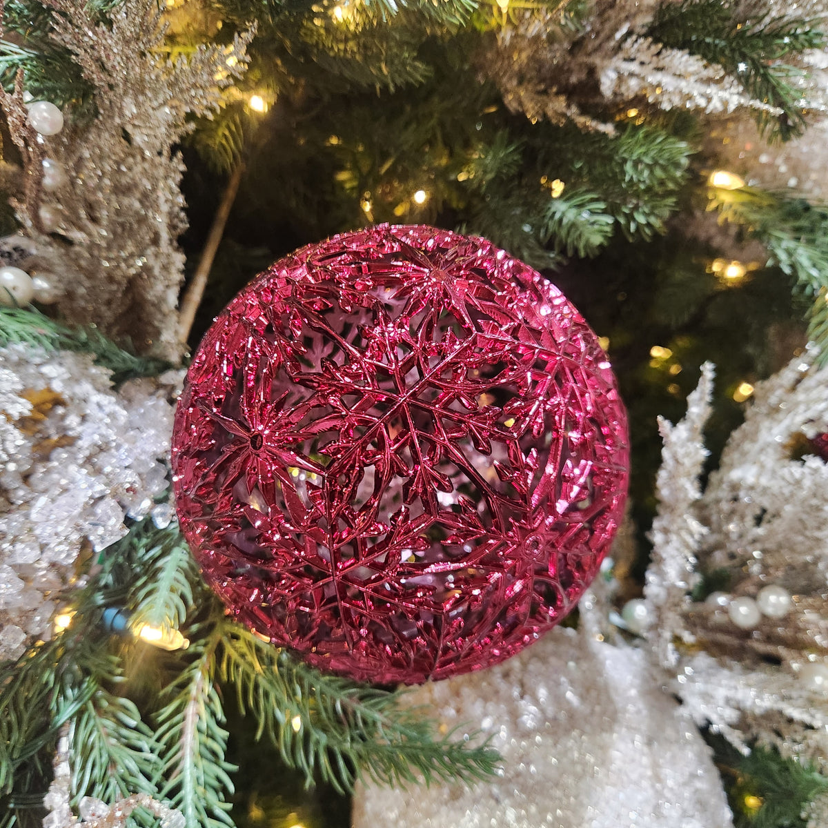 Boule étoile rayonnante brillante bourgogne 6"