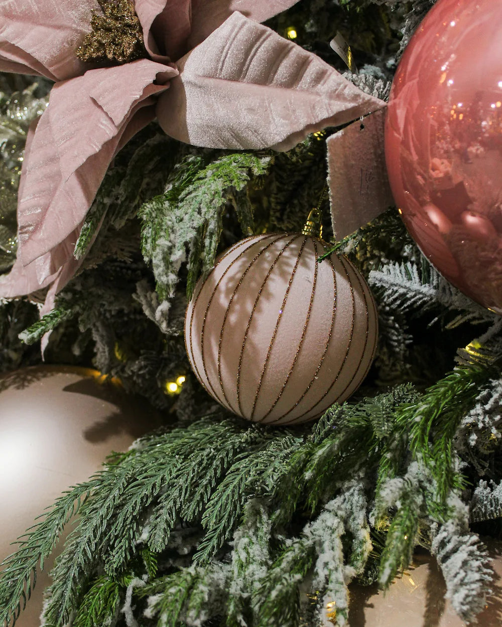 Ornements roses & velours